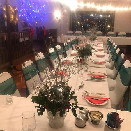 The Midway Bar & Guesthouse Dungloe Buitenkant foto